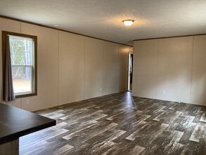331 Treebark Ln in Cameron, NC - Building Photo - Building Photo