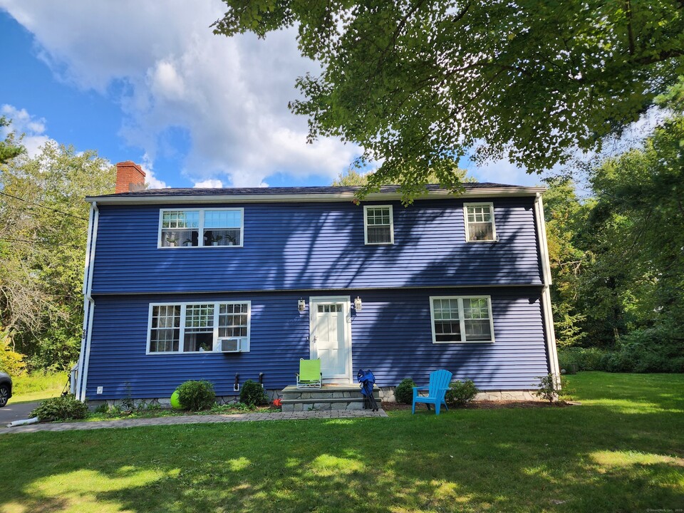 20 Peggy Ln in Farmington, CT - Building Photo