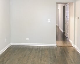 2730 N Wayne Ave, Unit 2D in Chicago, IL - Building Photo - Building Photo