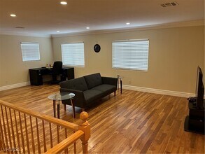 2937 Copper Beach Ct in Las Vegas, NV - Building Photo - Building Photo