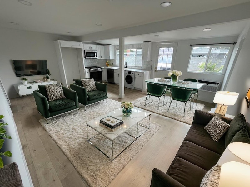 631 Victoria St in Costa Mesa, CA - Building Photo