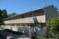 Rosewood Terrace Apartments in Oregon City, OR - Building Photo - Building Photo