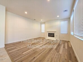 11358 Nahama Ln in San Diego, CA - Building Photo - Building Photo