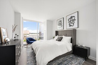 Atlantic Station West in Stamford, CT - Foto de edificio - Building Photo