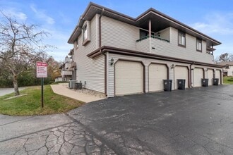 3224 Wood Rd in Mount Pleasant, WI - Building Photo - Building Photo