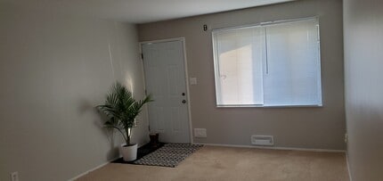 968 Northridge Rd in Columbus, OH - Building Photo - Building Photo