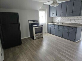 2042 Crescent Ave in Eau Claire, WI - Building Photo