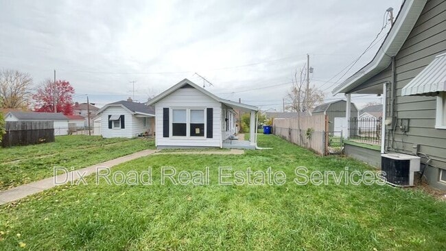 1326 Campbell Ave in Hamilton, OH - Building Photo - Building Photo