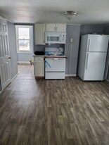 76 Coal St in Glen Lyon, PA - Building Photo