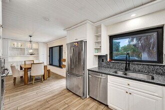 5612 Harding St in Hollywood, FL - Building Photo - Building Photo