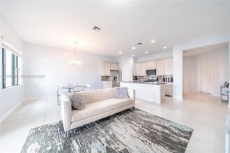 11674 SW 13th Ln in Pembroke Pines, FL - Building Photo - Building Photo