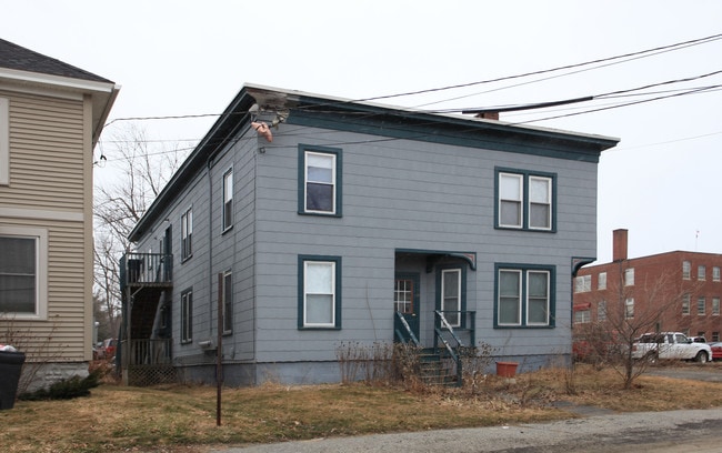 14 Columbia St in Augusta, ME - Foto de edificio - Building Photo