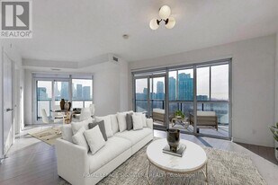 30 Ordnance St in Toronto, ON - Building Photo