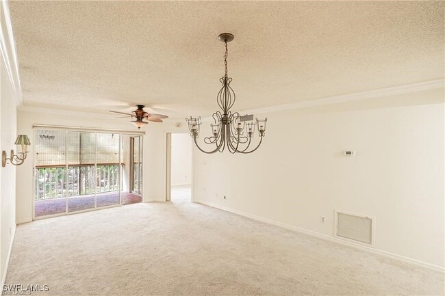 15126 Parkside Dr, Unit 104 in Ft. Myers, FL - Building Photo - Building Photo