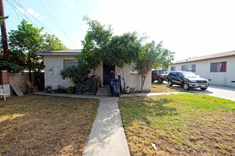 4608 Live Oak St in Cudahy, CA - Building Photo - Building Photo