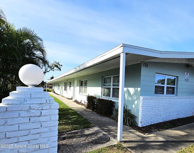 135 Roosevelt Ave in Cocoa Beach, FL - Building Photo - Building Photo