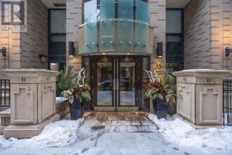 35 Hayden St in Toronto, ON - Building Photo - Building Photo