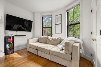 20 Concord Sq, Unit 2 in Boston, MA - Building Photo - Building Photo