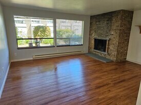 3419 22nd Ave W, Unit 3419 in Seattle, WA - Building Photo