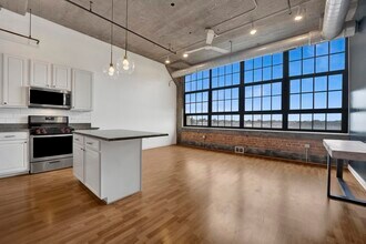 3963 W Belmont Ave in Chicago, IL - Building Photo - Building Photo