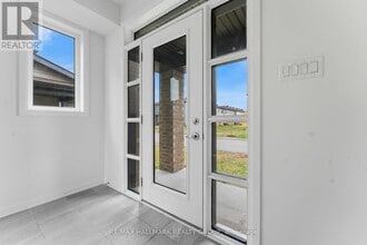 423 Silicon Wy in Ottawa, ON - Building Photo - Building Photo