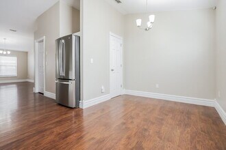 31053 Satinleaf Run in Brooksville, FL - Building Photo - Building Photo