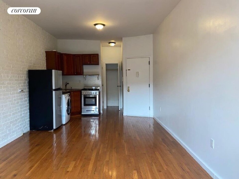 323 Schermerhorn St in Brooklyn, NY - Building Photo