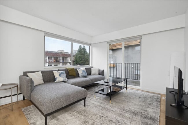 property at 229 E 13th Ave