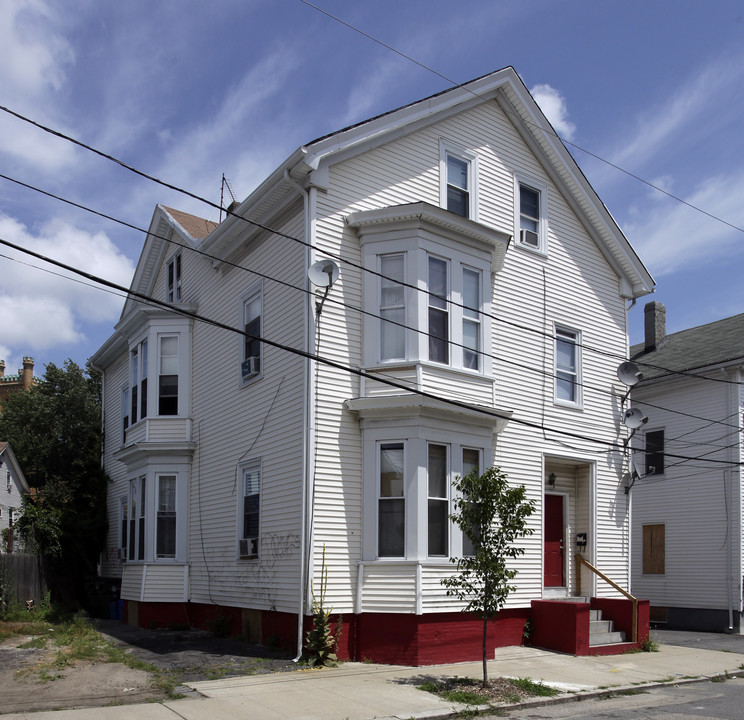 43 Hollis St in Providence, RI - Building Photo