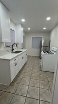 731 W Vernon Dr in Upland, CA - Building Photo
