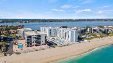 3450 S Ocean Blvd, Unit 812 in Palm Beach, FL - Building Photo - Building Photo