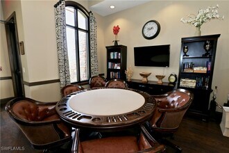 8437 Rosa Ct in Naples, FL - Building Photo - Building Photo