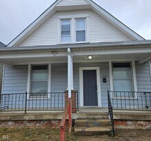 224 Iowa St in Indianapolis, IN - Building Photo