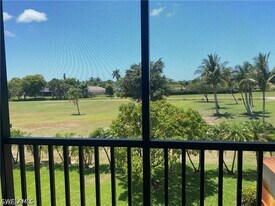 190 Pebble Beach Blvd in Naples, FL - Building Photo