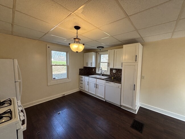 2521 15th St SW in Canton, OH - Building Photo - Building Photo