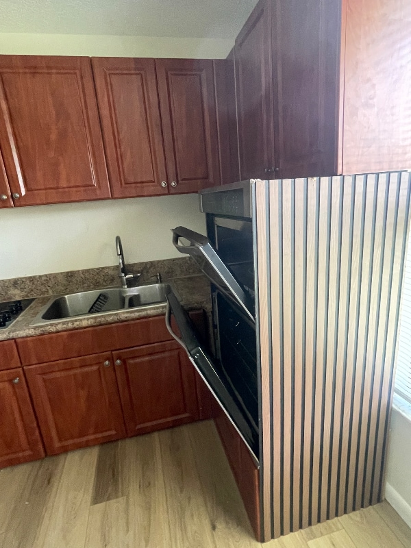 property at 2704 Park Dr