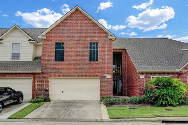 property at 1408 S Friendswood Dr