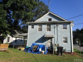 812 Roanoke Ave in Elizabeth City, NC - Building Photo - Building Photo