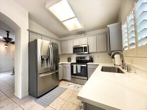 18802 N 44th Pl in Phoenix, AZ - Building Photo - Building Photo