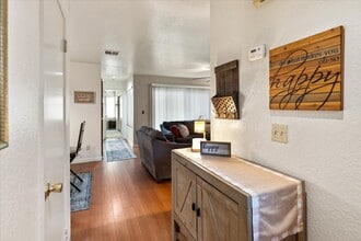 1581 W Swain Rd, Unit 1581 W Swain Rd in Stockton, CA - Building Photo - Building Photo