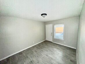 139 N Claybrook St in Memphis, TN - Building Photo - Building Photo