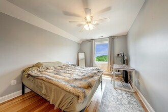 40571 Owls Head Ln in Leesburg, VA - Building Photo - Building Photo