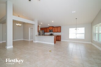 403 Buchannan Dr in Davenport, FL - Foto de edificio - Building Photo