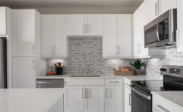 5222 Avalon Pt in Missouri City, TX - Building Photo - Building Photo