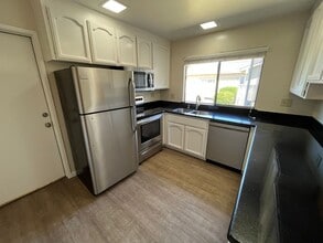 17240 Markross Ct in Morgan Hill, CA - Building Photo - Building Photo