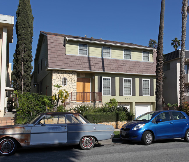 847 18th St in Santa Monica, CA - Building Photo - Building Photo