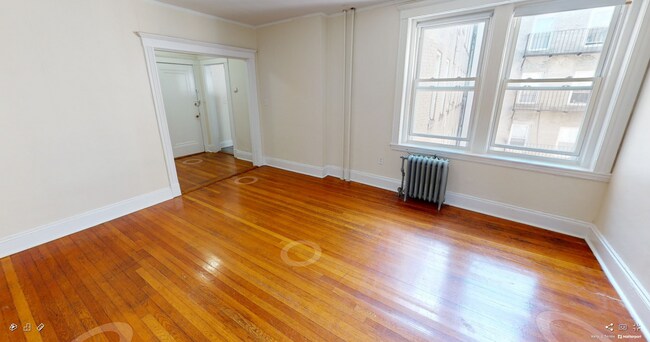 131 Park Dr, Unit 12 in Boston, MA - Foto de edificio - Building Photo