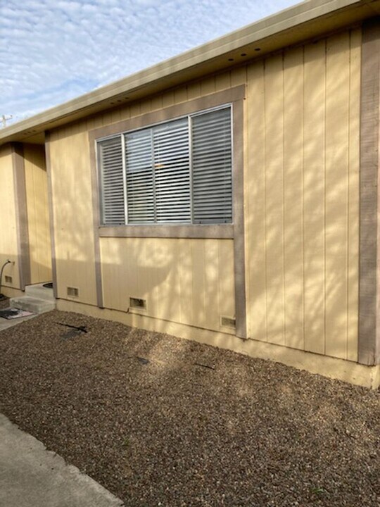 2072 Bluebell Dr in Santa Rosa, CA - Building Photo