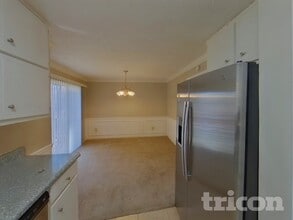 4684 Woodglen Ct in Douglasville, GA - Foto de edificio - Building Photo