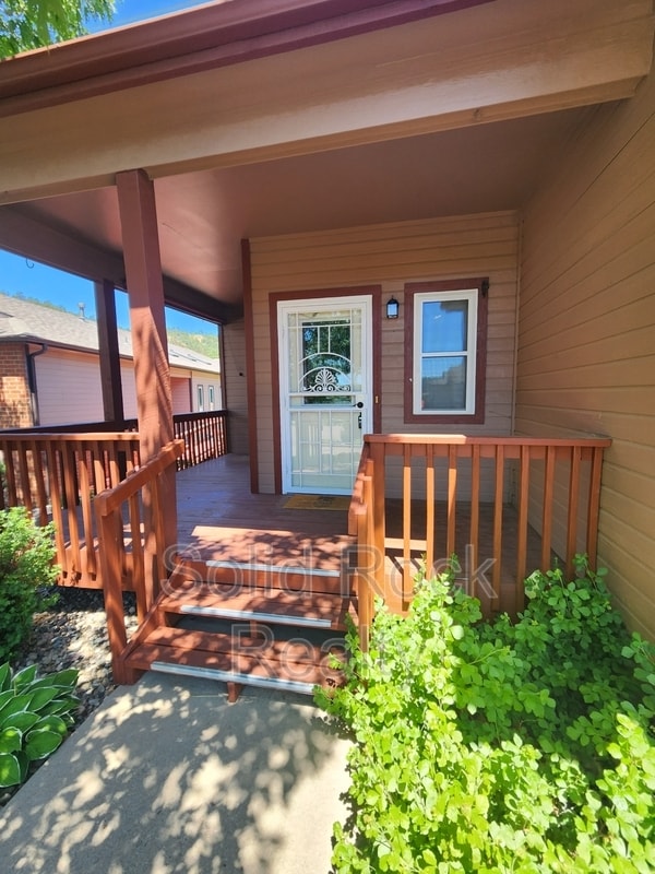 2241 Palm Dr in Colorado Springs, CO - Building Photo - Building Photo